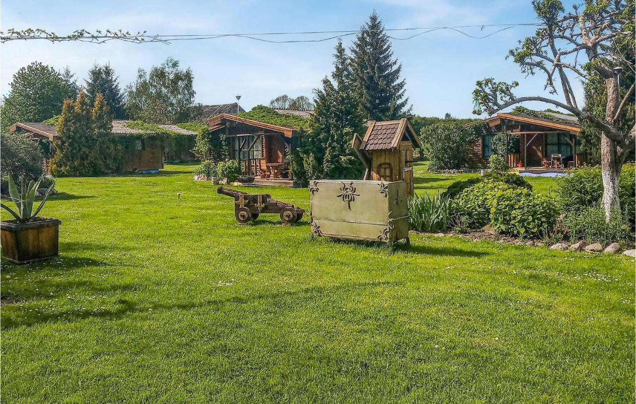 Amazing Home In Wilczeta With Kitchenette Екстериор снимка